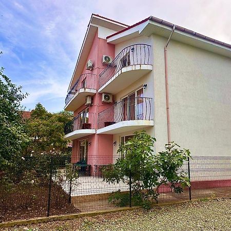 Vila Lucy Costinesti Hotel Ngoại thất bức ảnh